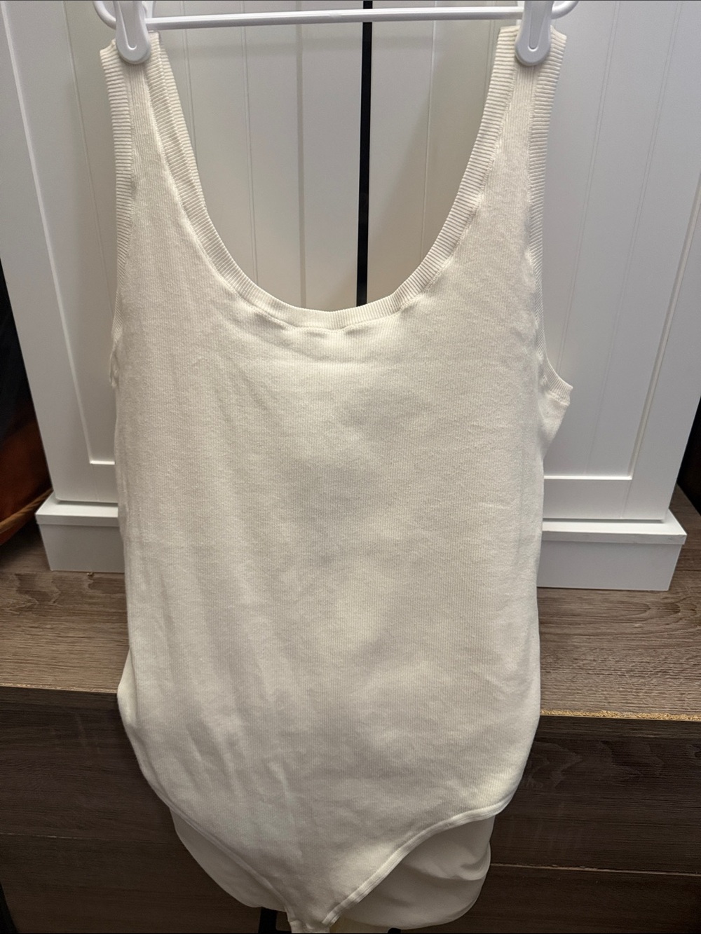 SKIMS Sleeveless Scoop-Neck Knit Bodysuit - Cream